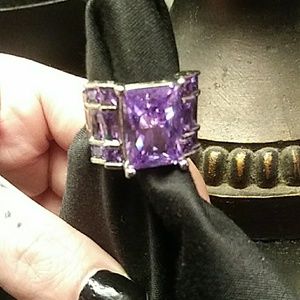 💜💜Absolutely beautiful Amethyst Ring!💜💜